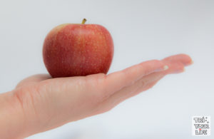 Apfel auf der Hand